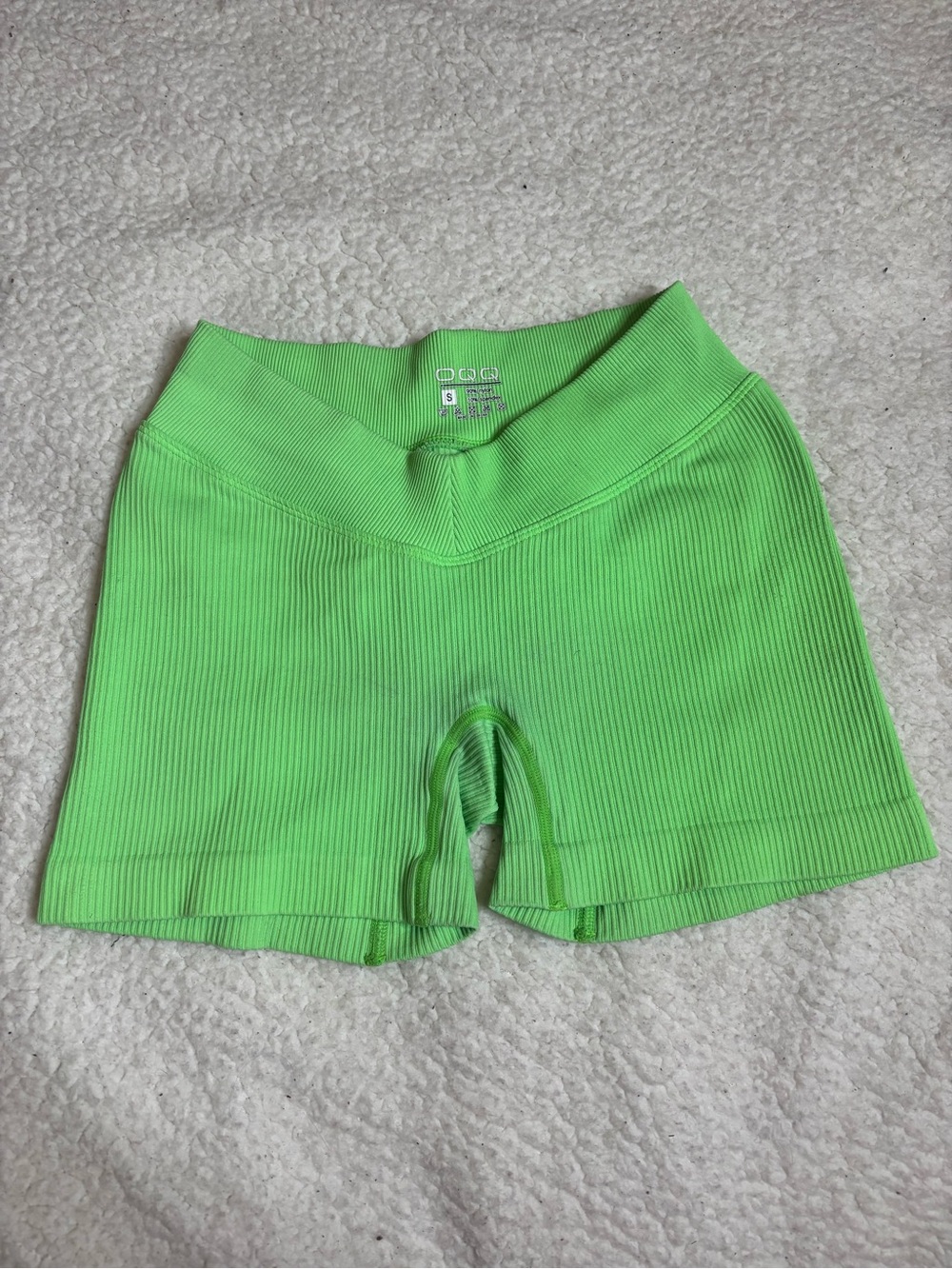 Ribbed Neon Green V-Waist Bike Shorts